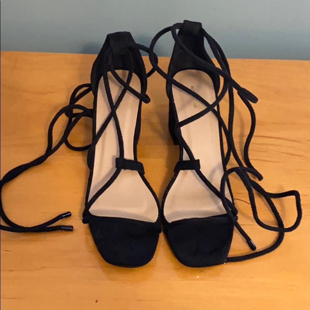 Lace up heel